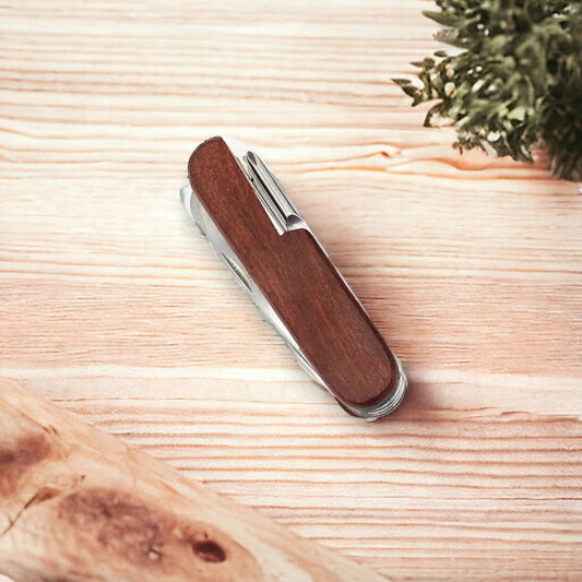 Taschenmesser mit Holzgriff